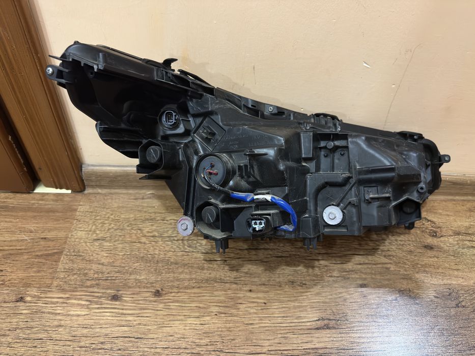 Фари Lexus NX 300 USA, під ремонт