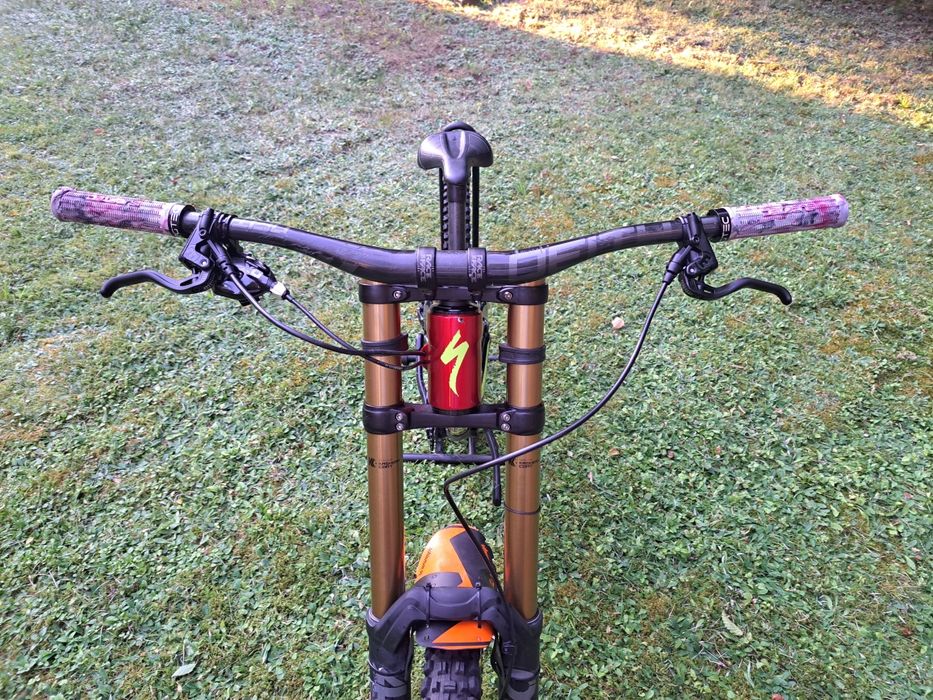 Spezialized Demo  S-WORKS  2017  27.5  M  CARBON