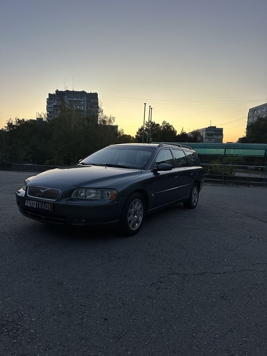 Продам:Volvo V-70 2.4diesel