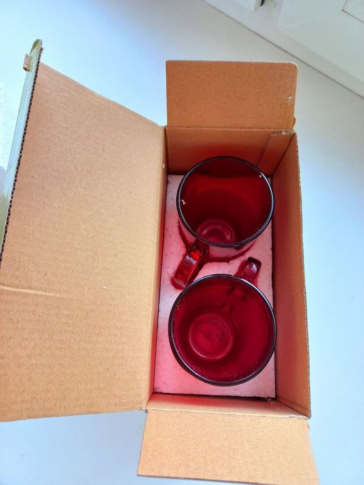 Набор из 2 чашек в коробке