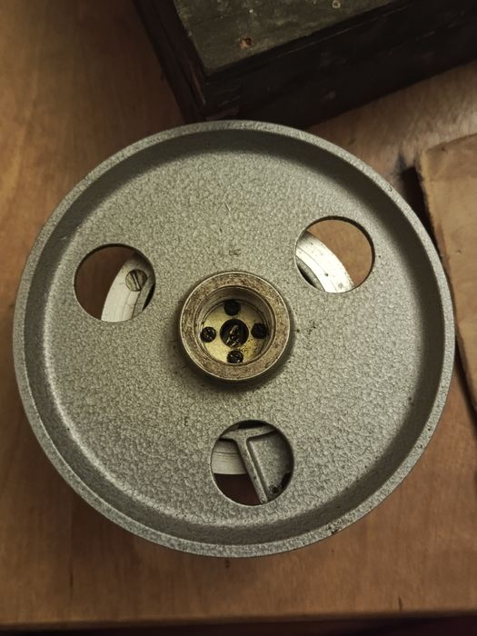 Буссоль БС-2 (в неробочому стані)