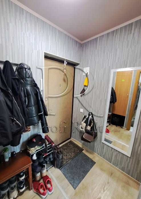 Продаж 1к квартири. м.Лівобережна. Русанівка. І Шамо 14.