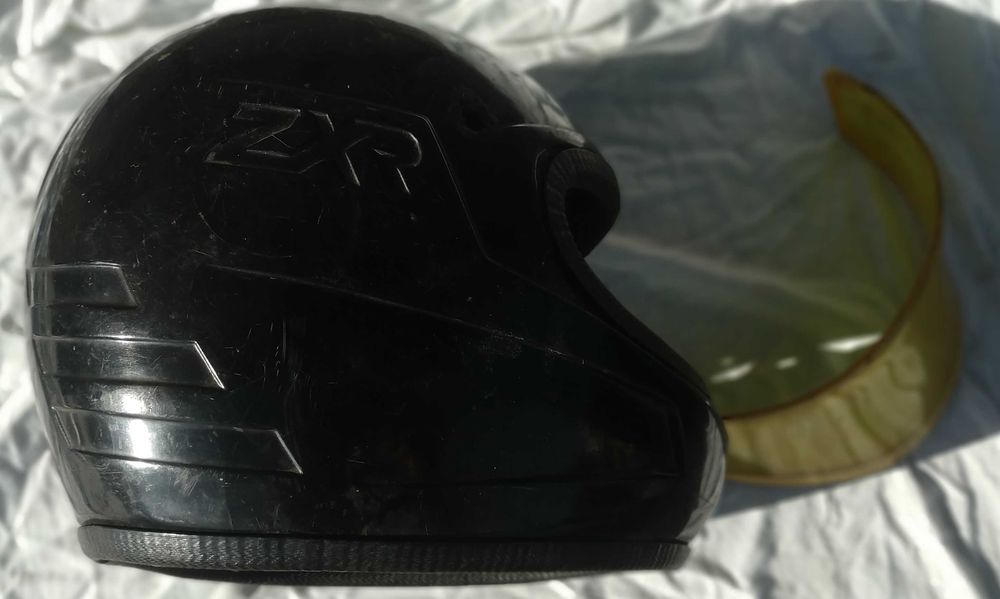 Шолом мотоциклетний,