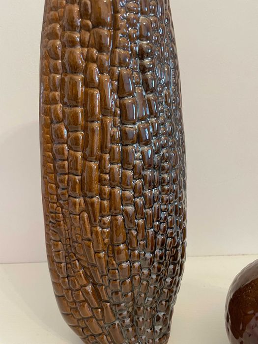 Stare zabytkowa dwa wazony model model Kora z Tomaszowa PRL krokodyl