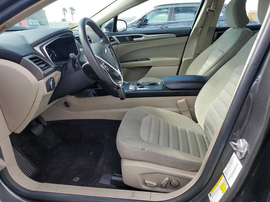 FORD Fusion SE 2019