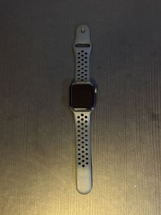 Apple Watch Nike SE 44 mm - GPS + Cellular