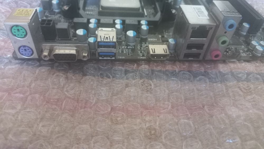 Продам материнську плату MSI A68HM-E33 V2