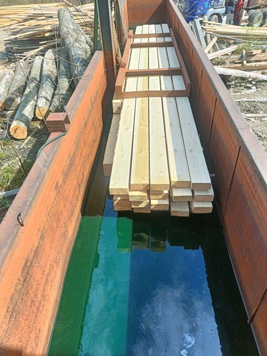 Więźba dachowa łaty deski szalunkowe