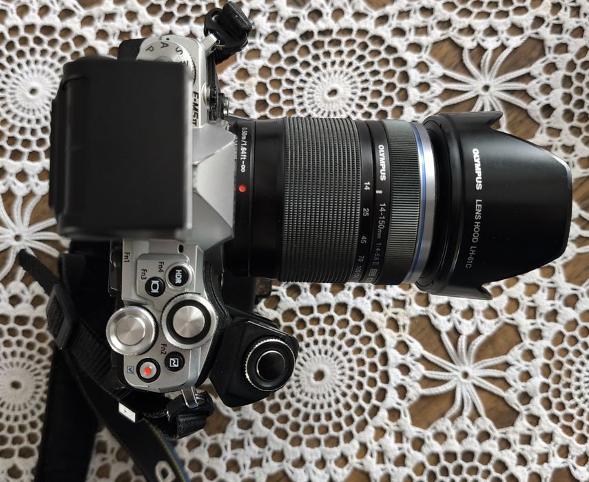 Olympus OM-D E-M5 Mark II