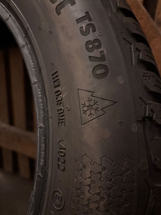 sprzedam opony zimowe Continental WinterContact TS870—205/55 R16