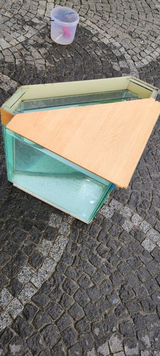 Акваріум кутовий  комплект  з тумбочкою  70l