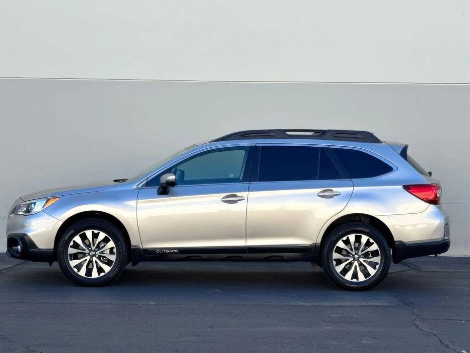 Subaru Outback Limited      2017