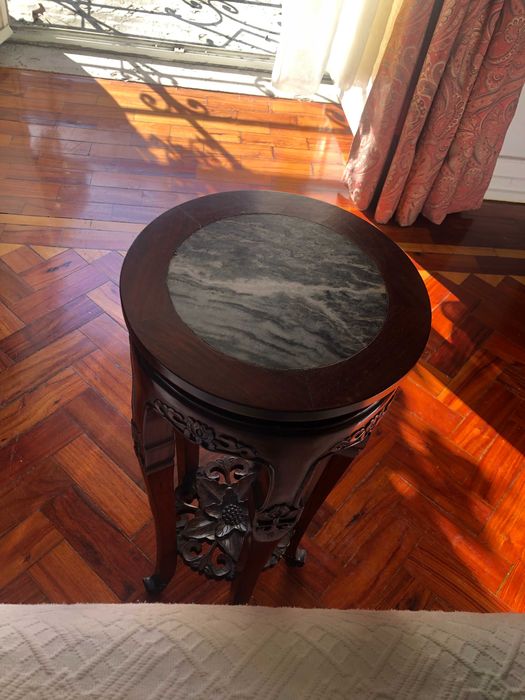 Mesas de apoio orientais