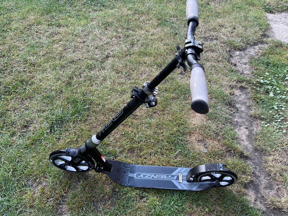 Hulajnoga Frenzy 250