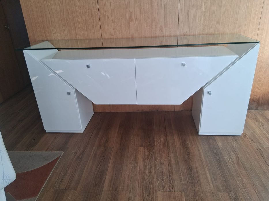 Prateleira de sala