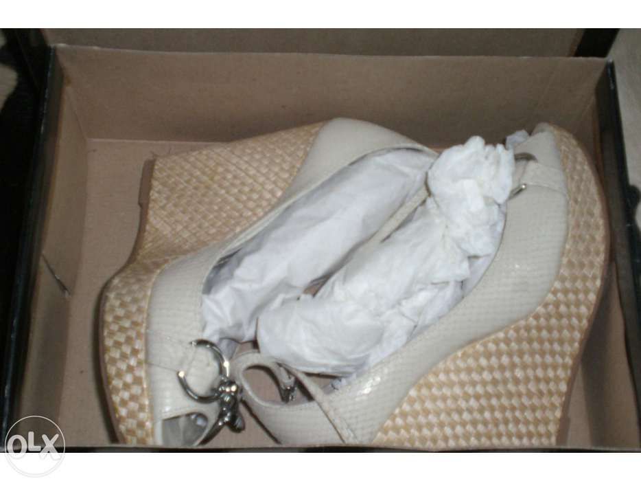 Sandálias Cunha Novas