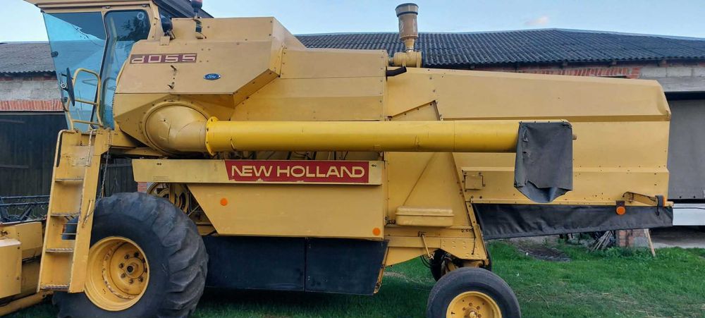 New Holland 8055 Ford