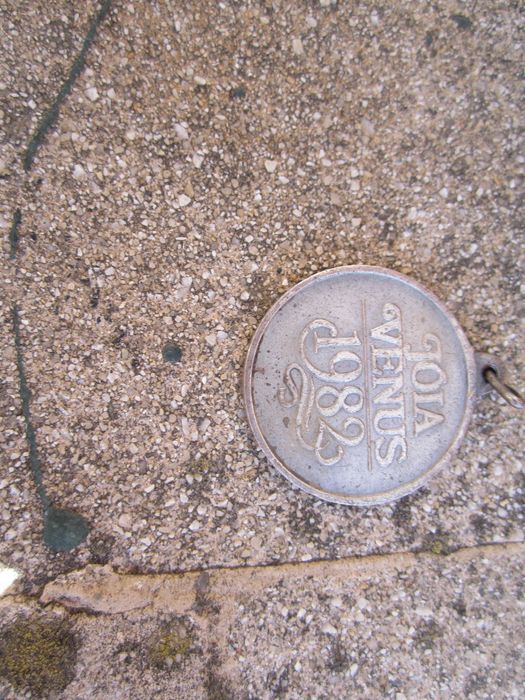 Medalhão / Pingente Vénus 1982