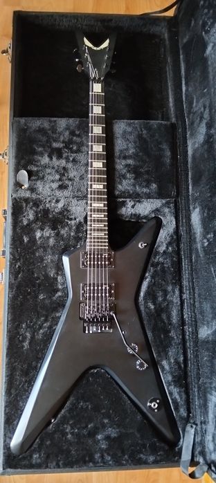 Guitarra Dean ML Modifier Black Satin com hardcase