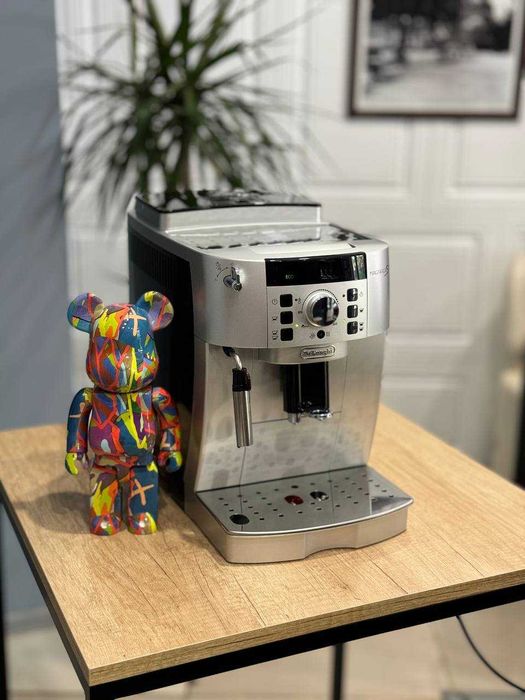 Кофемашина Delonghi Magnifica S б/у