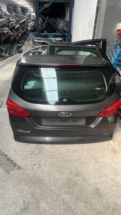 Tampa da mala Ford Focus 2015 a 2018
