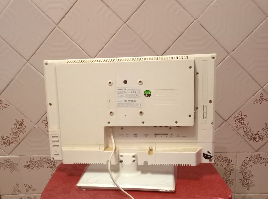 Телевізор BRAVIS