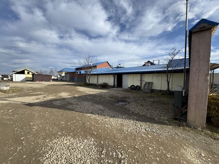 Продається комплекс промислових приміщень