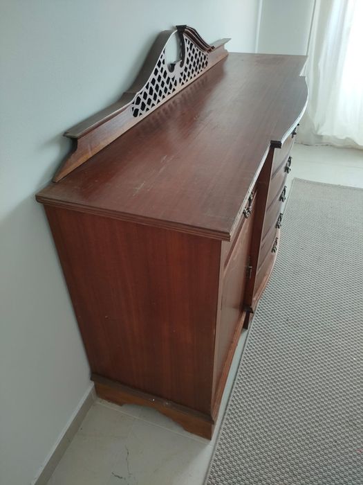 Aparador estilo inglês