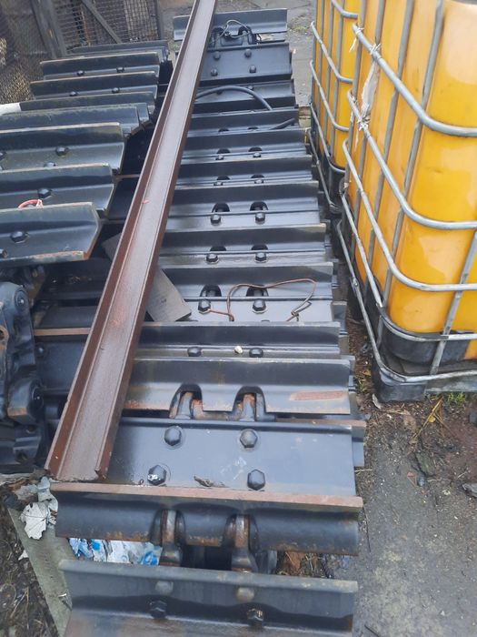 Продам гусеницу бульдозер Четра