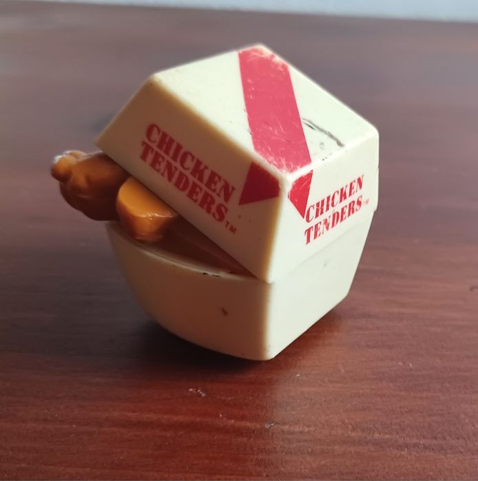Figura vintade Chicken tenders do Burger King 1989