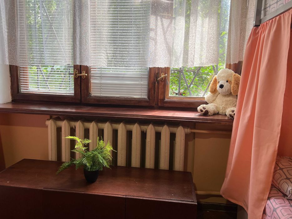 Русановская набережная! Первый этаж! Лучший хостел! 53 грн .