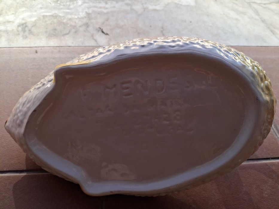 Terrina Faiança das Caldas da Rainha (F. Mendes)