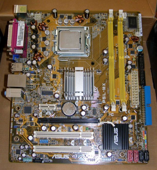 Asus P5L-MX LGA775 i945G PCI-E SVGA с проц. Core 2 Duo 6600 2.40 GHz