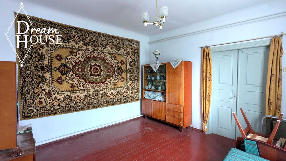 Продам половину будинку, по вул.Івана Багряного