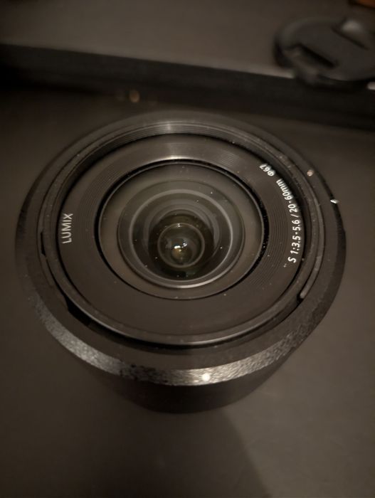Lumix 20-60 об'єктив