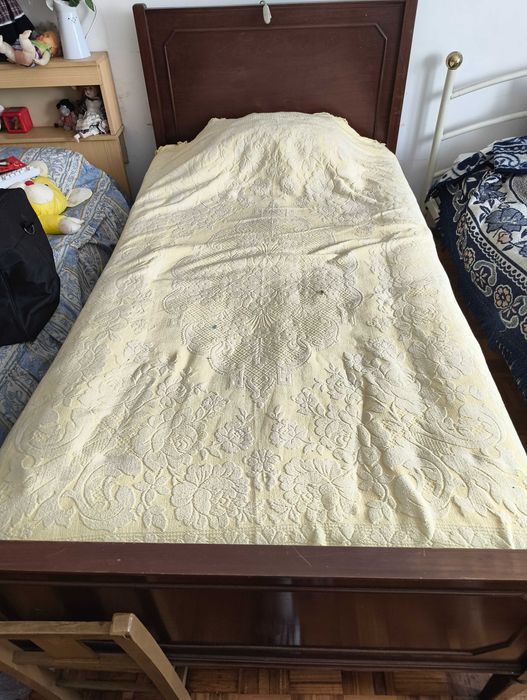 Cama de solteiro
