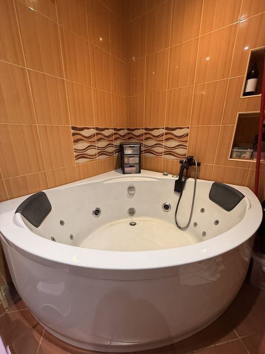 Wanna z jacuzzi 2 osobowa