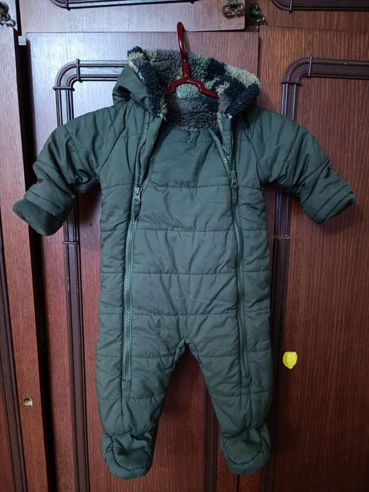 Теплий зимовий комбінезон+ шапочки