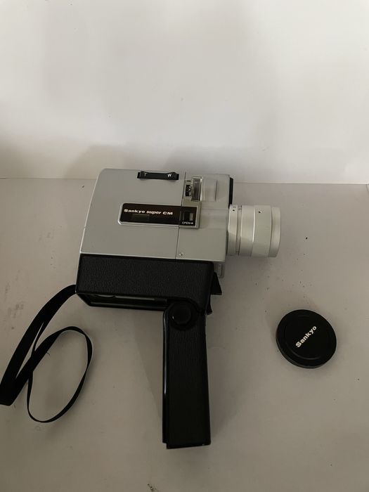 Máquina de filmar Sankyo Super CM