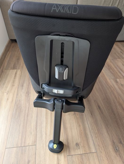 Fotelik Axkid One + akcesoria