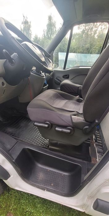 Renault Master  Kontener niskopodłogowy Autosklep Renault Master