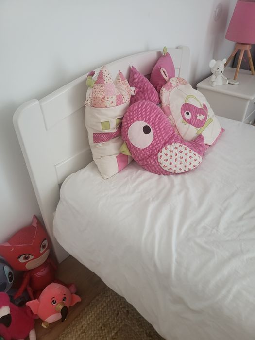 Cama solteiro (madeira maciça)