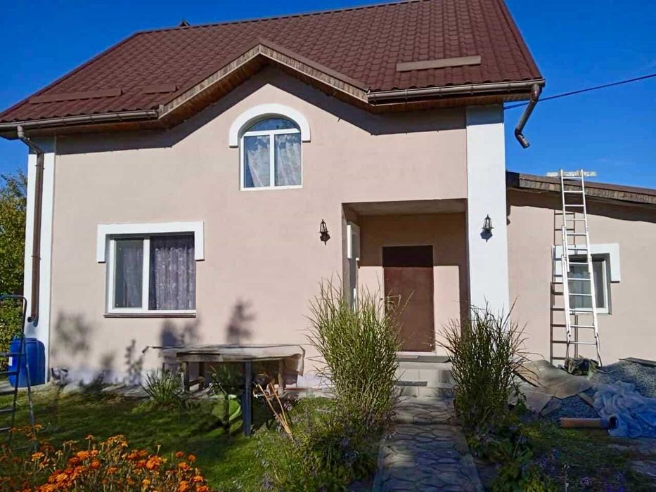 Продаж будинку м.Обухів м-н Дзюбівка