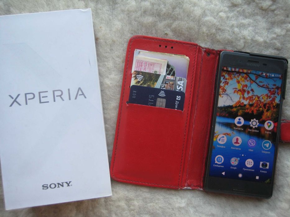 Телефон Sony Xperia