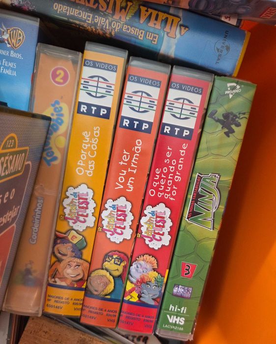 Pack vhs / livros /cd