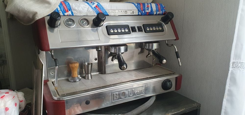 Профессиональная кофемашина