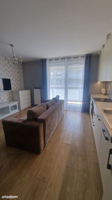 Nowoczesne 2 Pokoje | 40 M² | Taras 12 M² | 5. Piętro | Winda | Radom