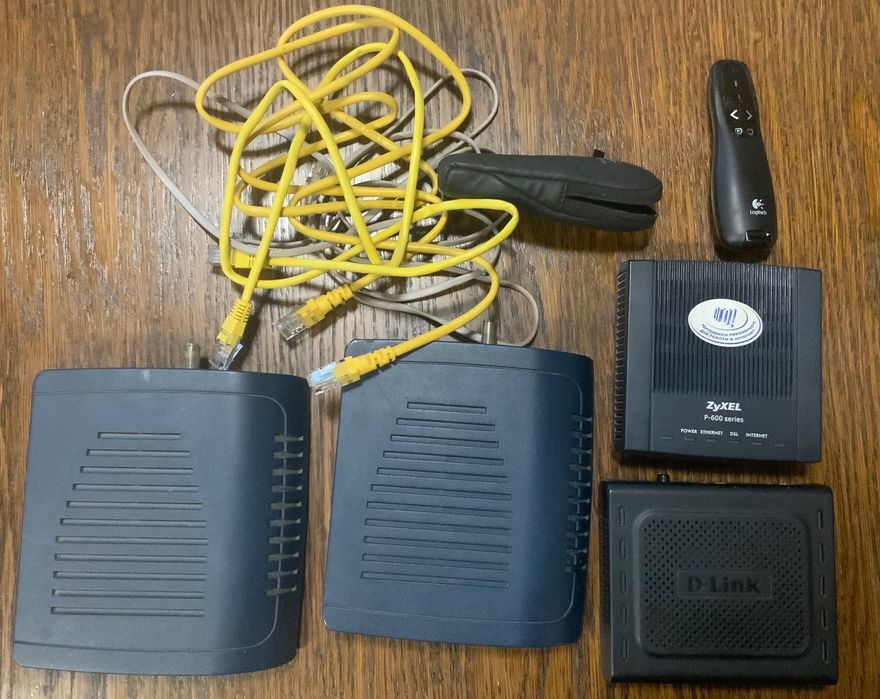 Маршрутизатор D-Link DSL-2500U