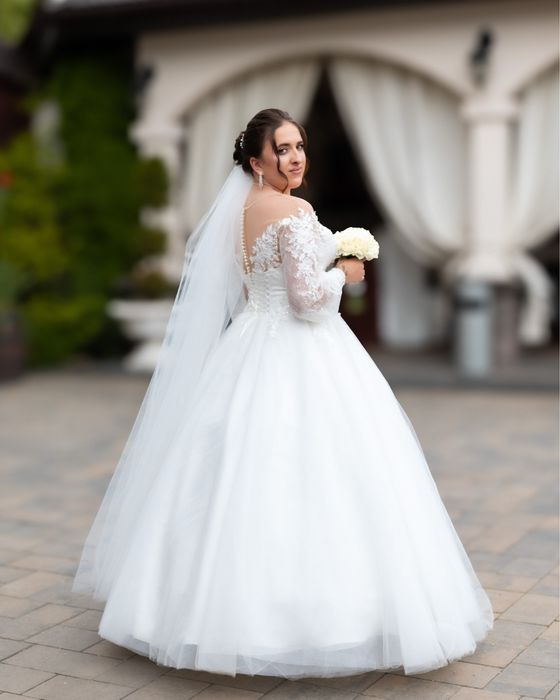 Весільна сукня | Розмір 44–48 | Пишна