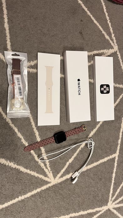 Apple Watch SE / 2 generacja / 40 mm